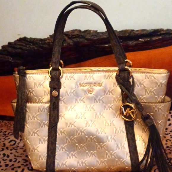 *NWT* Michael Kors Signature Sullivan Gold & Brown PVC Top Zip Tote/Handbag - Picture 1 of 6